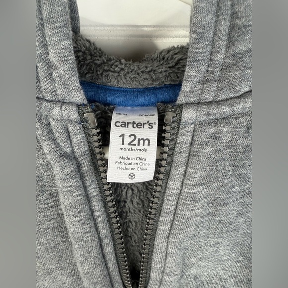 Oshkosh B’gosh/Carhartt/Carter’s 3 piece bundle. Onesies & Jacket Size 12 month. - Picture 10 of 10